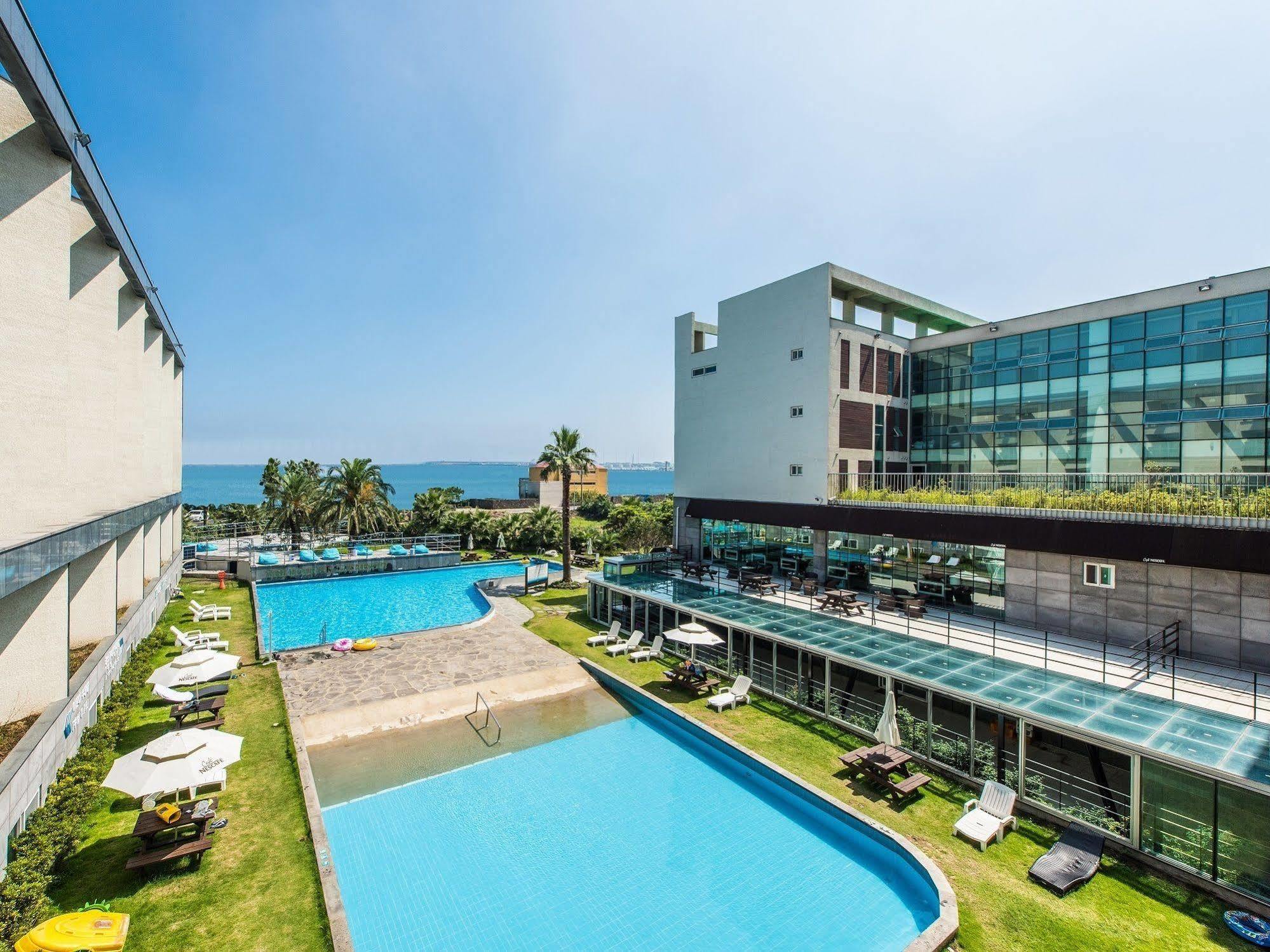 The Four Graces Resort Jeju Exterior photo